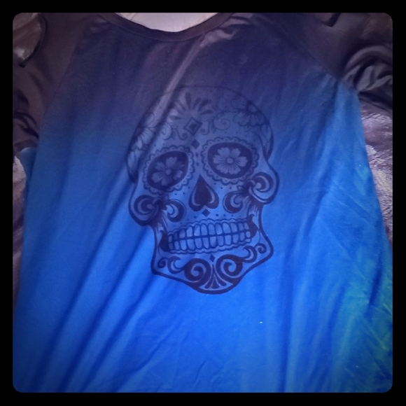 Top - Picture 1 of 1